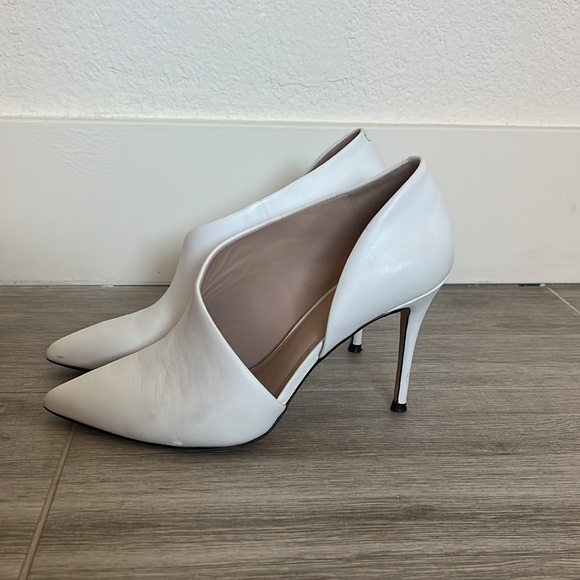 Something Navy White Heeled Bootie Size 7 - Picture 4 of 6